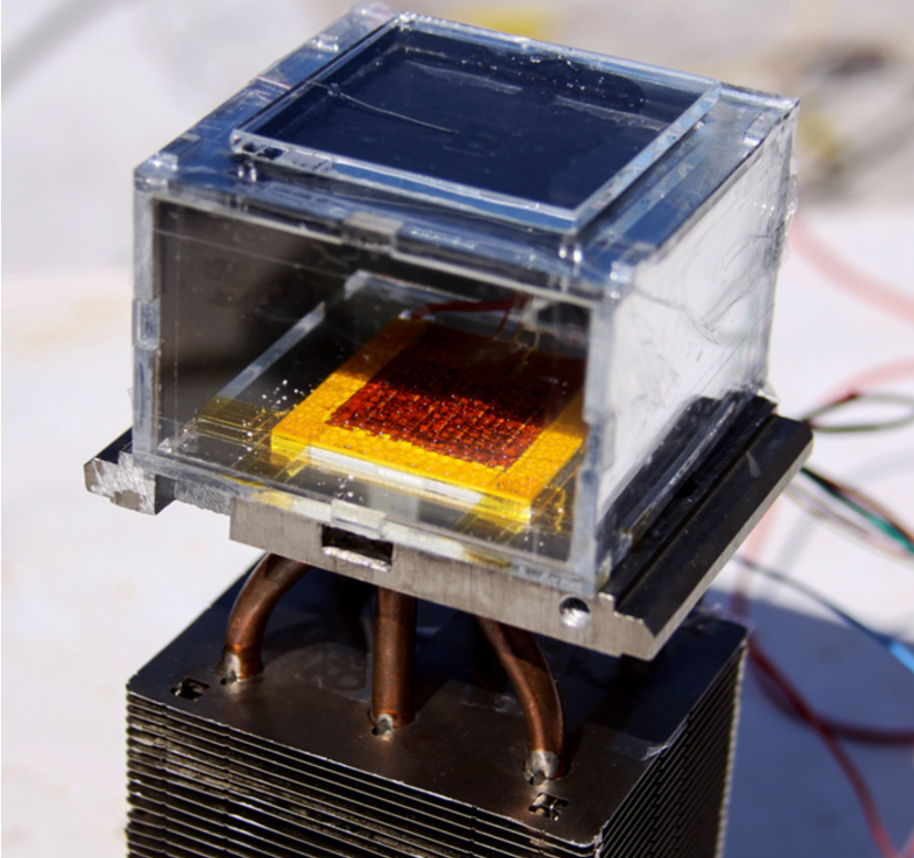 This new solarpowered device can pull water straight from the desert